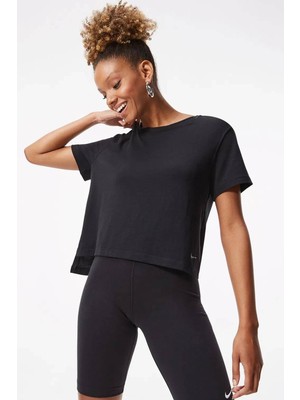 Nike Yoga Dri Fit Split Detail Loose Fit Women's T-Shirt Black Kadın Bol Kesim Yırtmaçlı Tişört Siyah
