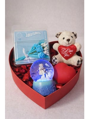 MiraLive Sevgililer Gününe Özel Kalp Kutuda Ayıcıklı- Ledli Kalpli- Kar Küresi ve Mavi Buket Hediye Seti 03