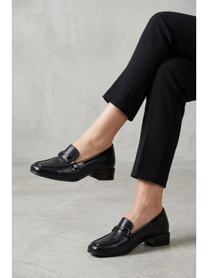 Pisagor PS-7202 Kadın Hakiki Deri Günlük  Ayakkabı