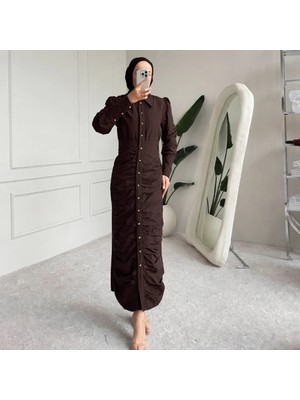 Cardella Lora Poplin Kumaş Büzgülü Uzun Elbise – Düğmeli, Vücut Formlu, Şık Tasarım, Tesettür Uyumlu