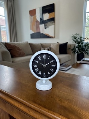 Toyigoo Carbon Roman Beyaz 25 x 20 cm Metal Masa Saati TYGRSYT9573