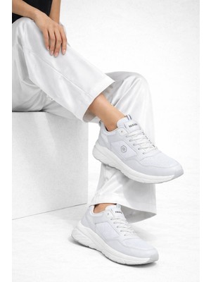 Slipcat Kadın Sneaker Günlük Spor Ayakkabı Kalın Taban Hafif Rahat Yürüyüş Sneaker Modern Tasarım Şık Kombin Uyumlu