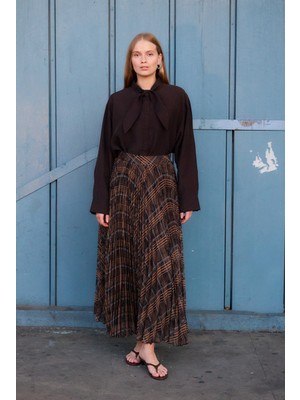 Emnora Fular Yaka Gömlek Acı Kahve