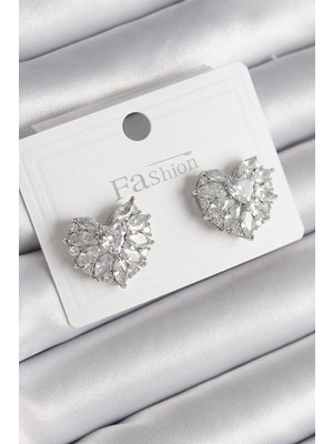 Uslucan Alışveriş Pirinç Gümüş Renk Zirkon Taşlı Kalp Model Kadın Küpe