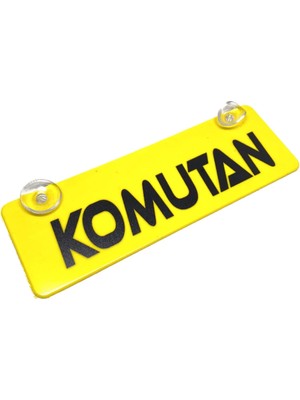 Asiltech Komutan Yazılı Sarı Dekor Plaka Vantuzlu Cam Süsü 22X7.5CM Kmt2