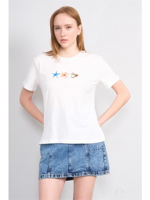 Çetinkaya Fithit 8887 Bayan Bisiklet Yaka Regular Baskılı T-Shirt Krem