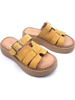 Guja Bulldozer 4 cm Dolgu Taban Hakiki Süet Deri Yumuşak Iç Tabanlı Hardal Kadın Konfor Terlik B261523