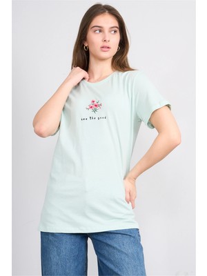 Çetinkaya Fithit 8950 Bayan Bisiklet Yaka Regular Nakışlı T-Shirt Çağla