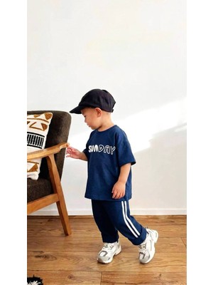 Butik Çocuk Spor Takımı - Lacivert Beyaz Şeritli Eşofman Altı  ve Kısa Kollu Tişört