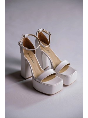 Ayakkabı Ateşi Beyaz Cilt Tasarım Platform Alçak Topuklu Kadın Ayakkabı Yolanda