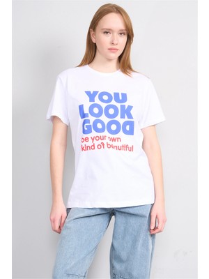 Çetinkaya Fithit 8907 Bayan Bisiklet Yaka Regular Baskılı T-Shirt Beyaz