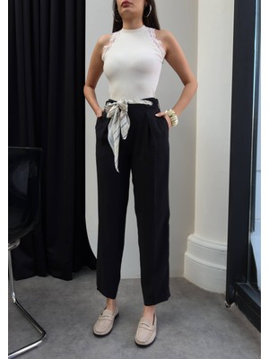 Esra Helvacı Fular Kemerli Havuç Pantolon