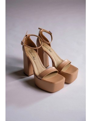 Ayakkabı Ateşi Nude Cilt Tasarım Platform Alçak Topuklu Kadın Ayakkabı Yolanda