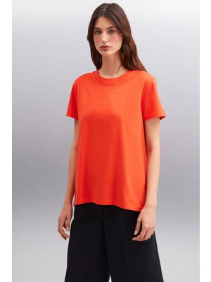 Grimelange Samantha Basic Comfort T-shirt