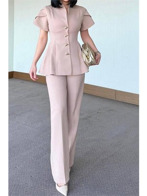 Dip Moda Kadın Bej Gold Düğme Detaylı Peplum Kesim Premium Takım DPSTR4423