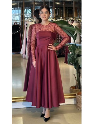 Abiyeniall Bordo Yuvarlak Yaka Uzun Kollu Kloş Etekli  Saten Midi Abiye Elbise 11139-03