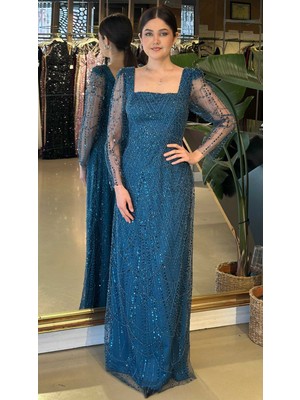 Abiyeniall Petrol Renk Kare Yaka Uzun Kollu Kloş Etekli  Pullu Boncuklu Uzun Abiye Elbise 11047-22