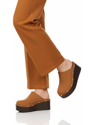 Ayakmod Taba Yüksek Taban Önü Kapalı Kadın Topuklu Terlik 322220 Z