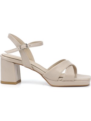 Gönderi(r) Kadın   Bilekten Bağlı Platform Topuklu Sandalet