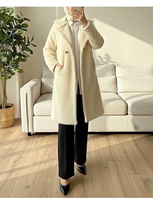 Modamorfo Çift Düğmeli Astarlı Yan Cepli Peluş Kaban -Açık Vizon