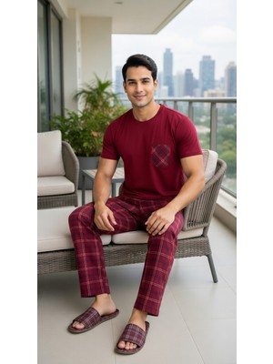 Sude Homewear Erkek Ekoseli Kısa Kollu Pijama Takımı Bordo Renkli Cep Detaylı 2 Parça Set