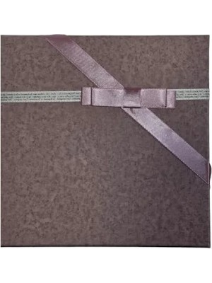 Esranın Dünyası Iç Içe Geçen 3 Ebatlı Kare Hediye Kutusu Seti