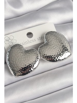 Uravas Store Pirinç Gümüş Renk Işleme Detaylı Model Kadın Küpe