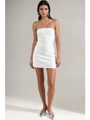 Hiccup Kadınlar Askısız Mini Elbise Tozlu Beyaz