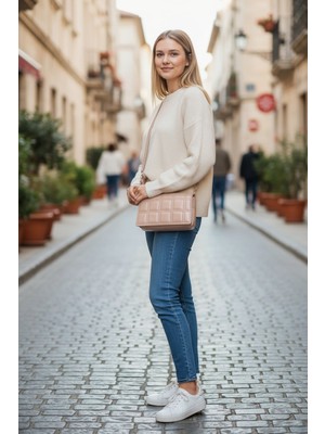 Dilorans Zincir Detaylı Trend Kapitone Desenli Vizon Omuz Çantası