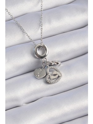 Uravas Store Çelik Gümüş Renk Zirkon Taş Detay Model Charm Kadın Kolye