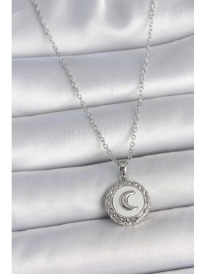 Uravas Store Çelik Gümüş Renk Zincir Beyaz Mineli Hilal Işlemeli Madalyon Model Kadın Kolye