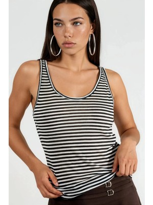 Hiccup Kadın Busem Çizgili Fitilli U Yakalı Askılı Bluz Siyah