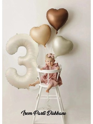 İrem Parti Dükkanı 3 Yaş Parti Retro Pastel Doğum Günü Seti 1 Adet Bej Krem Rakam Folyo, 3 Adet Kalp Folyo Balon