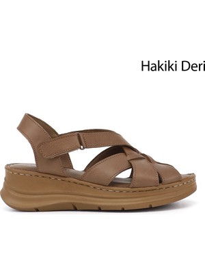 Gönderi(r) Kadın Fındık  Cırt Bantlı Dolgu Topuk Hakiki Deri Sandalet