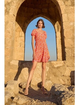Pileli Store Pilelistore Viskon Çiçek Desenli Kısa Kollu Elbise