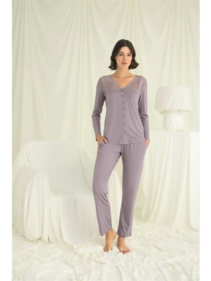 Pileli Store Pilelistore Yakası Kolu ve Omzu Dantelli Boydan Düğmeli Pijama Takımı