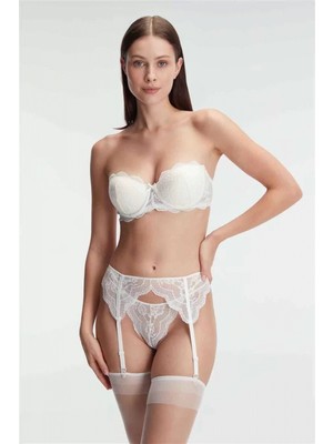 Pileli Store Pilelistore Sütyen, Jartiyer, String ve Çorap Takımı