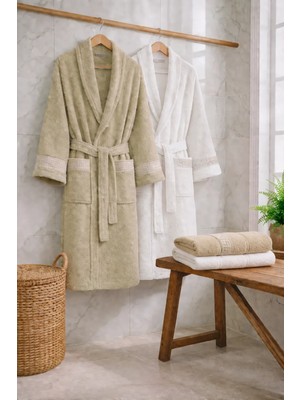 6 Parça Aile Bornoz Seti – Yüksek Emici, Dayanıklı & Yumuşak Doku, %70 Pamuk %30 Polyester