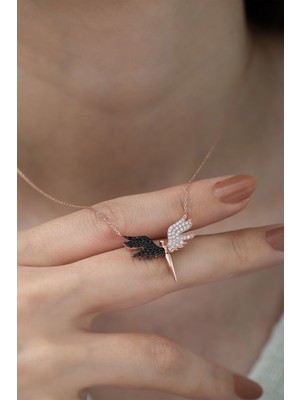 Papatya Silver 925 Ayar Gümüş Melek Kolye Zirkon Taşlı Siyah Beyaz Renkli Özel Tasarım