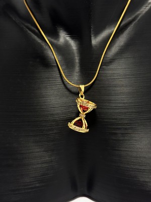 Gistoria Kırmızı Taşlı Kum Saati Figürlü Gold Kolye