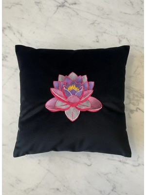 Harmony Factory Nakışlı Kadife Kırlent Kılıfı Lotus Çiçeği Siyah Dekoratif Yastık Kılıfı
