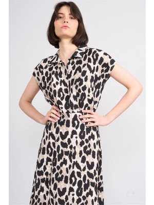 Fithit 6724 Kadın Ayaklı Yaka Kısa Kol Viskon Midi Elbise Büyük Leopar Desen