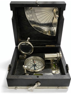 Livenda Ahşap Kutulu Işlemeli Pirinç Pusula Seti