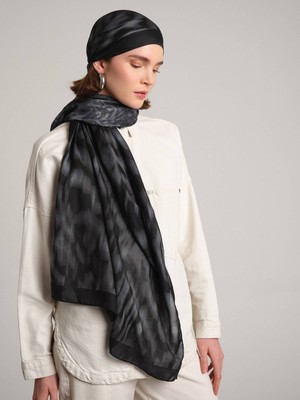AYSHARA Yalaz Zebra Damask Desenli Çift Taraflı Şal - Antrasit Siyah
