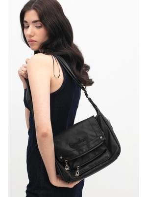 Benetton Kadın Ithal Yıkamaderi Çapraz Çanta Bnt 1738