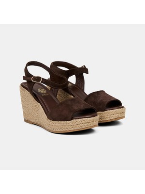 Desa Kadın Acı Kahve Tek Bantlı Dolgu Topuklu Süet Sandalet