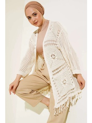 Bohem Ajurlu Örgü Püsküllü Uzun Hırka – Krem