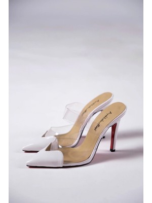 Ayakkabı Ateşi Beyaz Rugan Şeffaf Kalp Detaylı Kadın Ince Topuklu Ayakkabı Vario