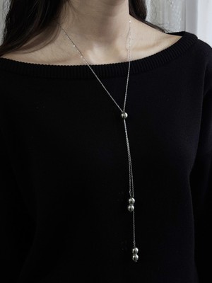 Gistoria Sallantılı Top Figürlü Tasarım Gümüş Renk Y Kolye