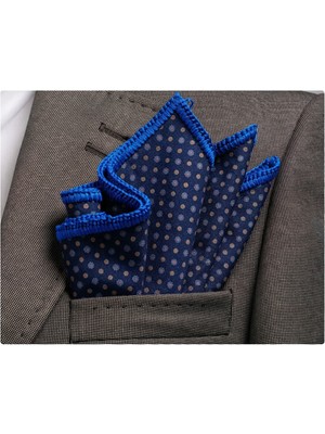 Exve Exclusive Lacivert Mavi Geometrik Dseenli Kenarı El Işi Örgülü Cep Aksesuarı Yaka Mendili